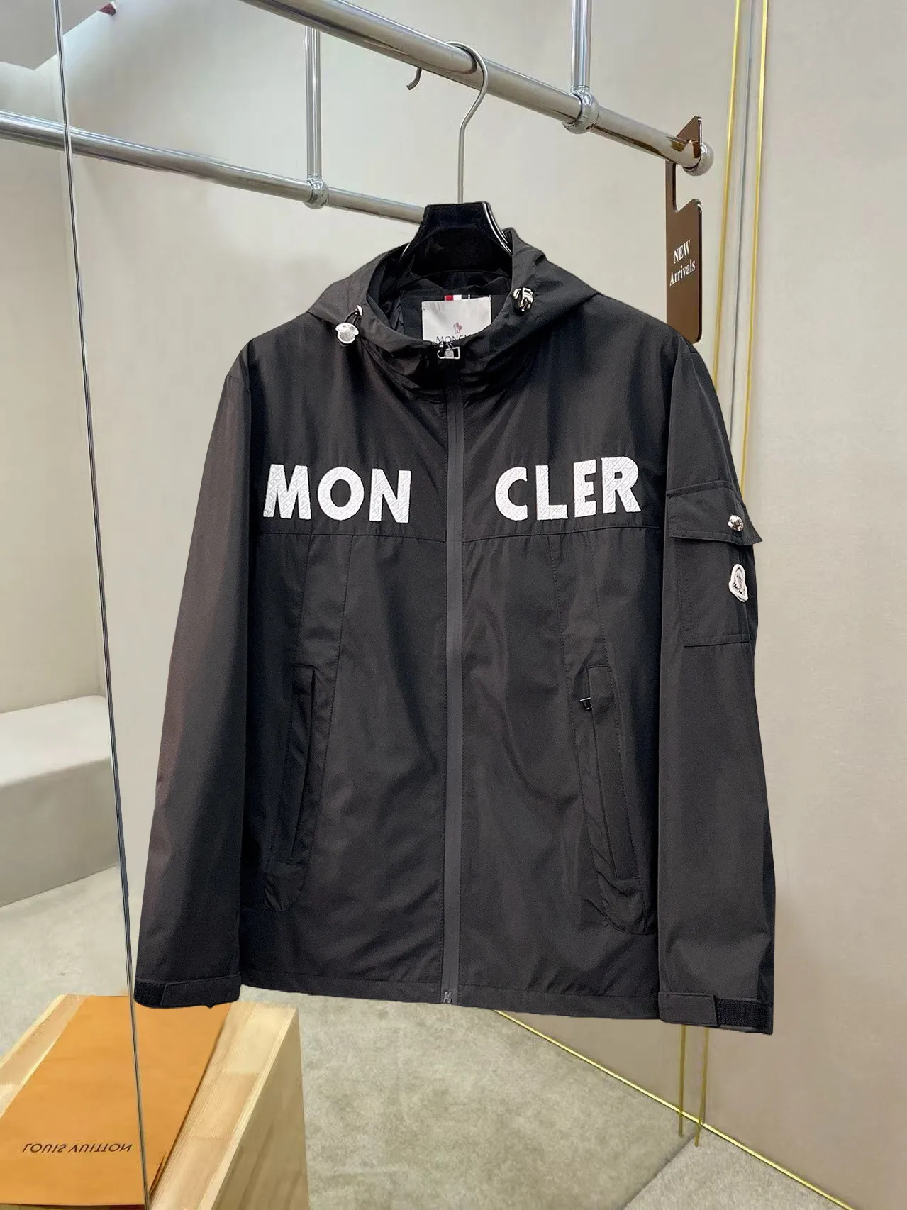Same Style， ， 2026 New Arrival ， Original Premium Breathable ， ， ， Quality。 ， Sizes：M～3XL